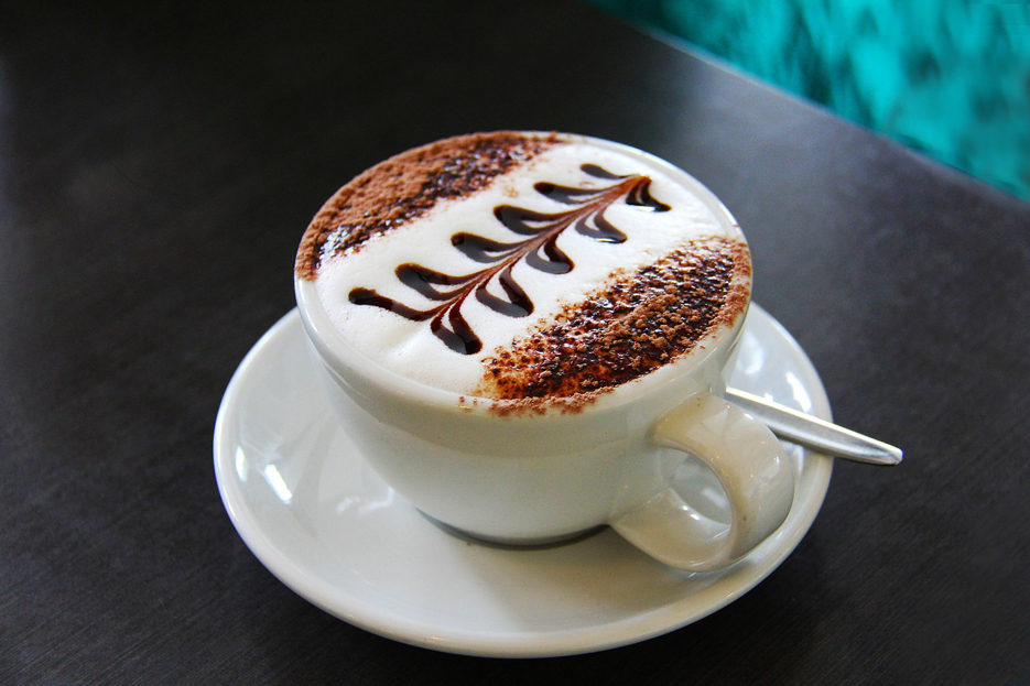 Milujete kávu s našľahaným mliekom?